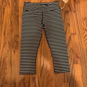 Scorpio Sol leggings NWT